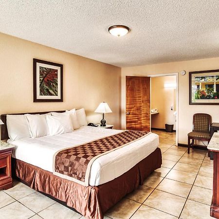 Palms Garden Inn Ellisville Exterior photo