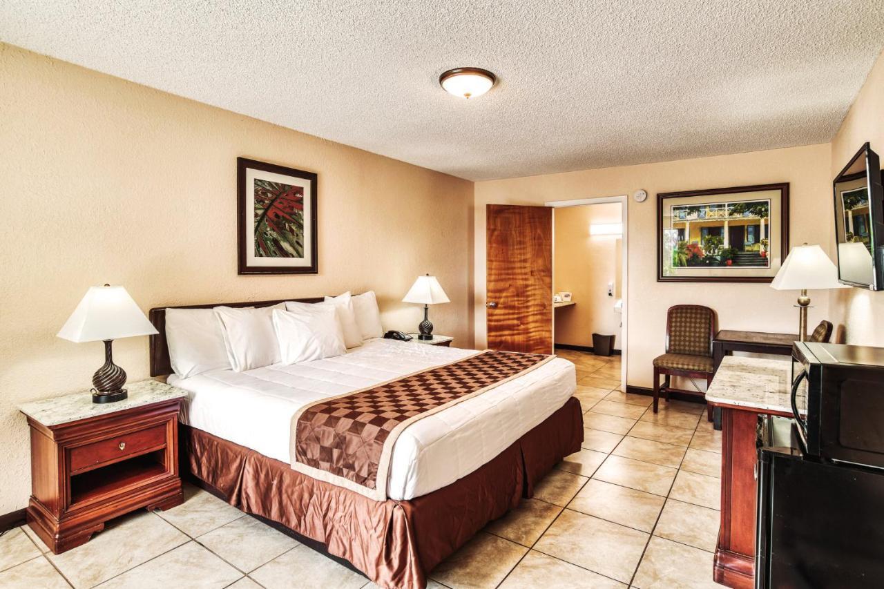 Palms Garden Inn Ellisville Exterior photo